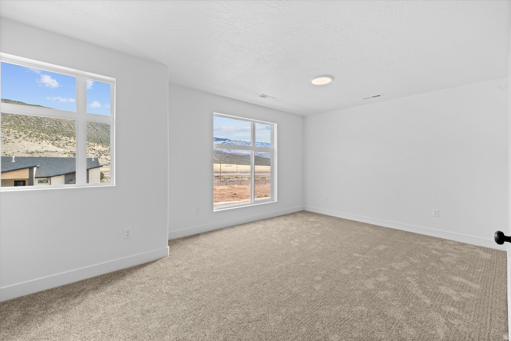 141 S 940 E Santaquin, UT 84655