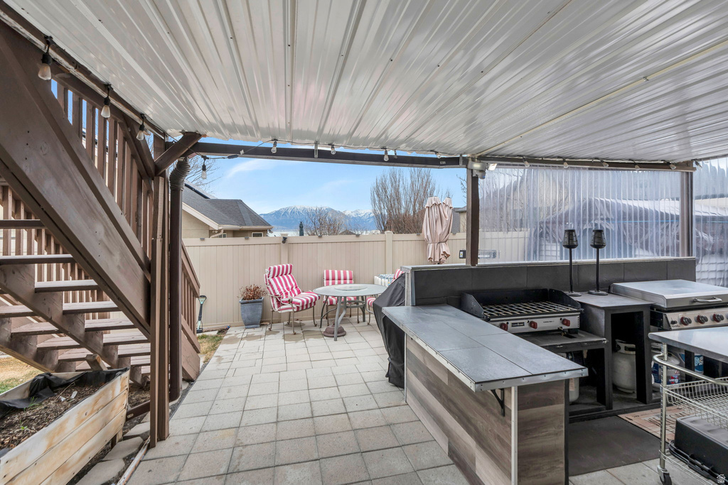 2394 S PALOMINO DR Saratoga Springs, UT 84045