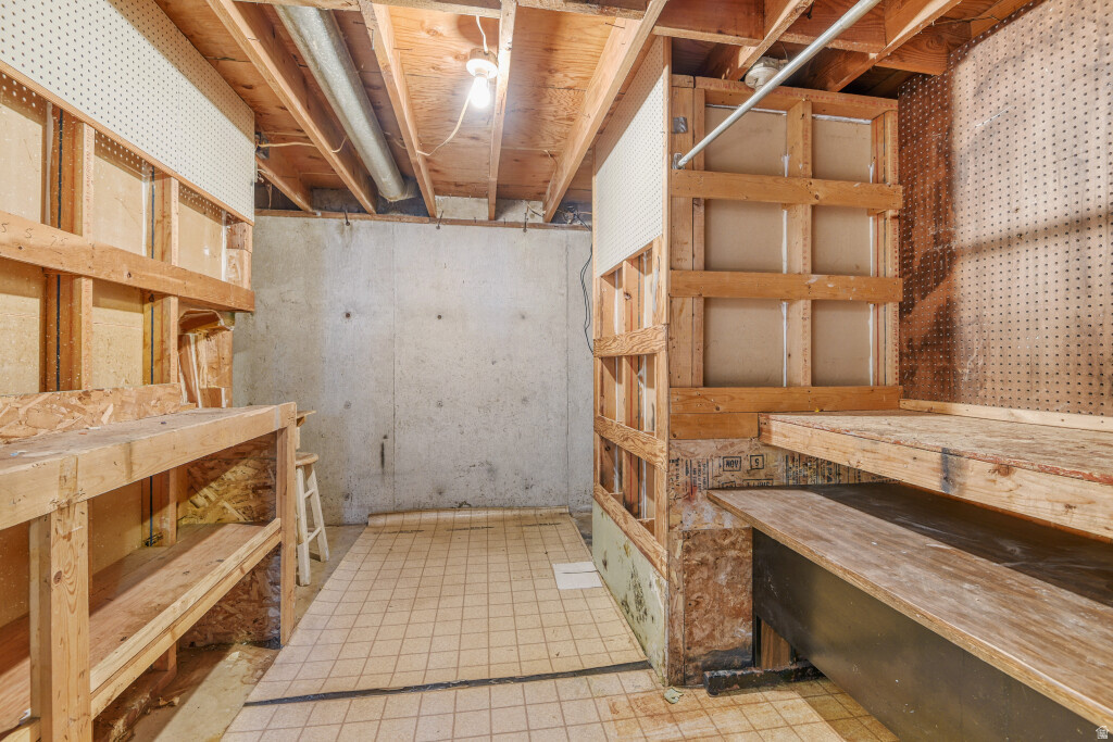 3584 S 6505 W West Valley City, UT 84128