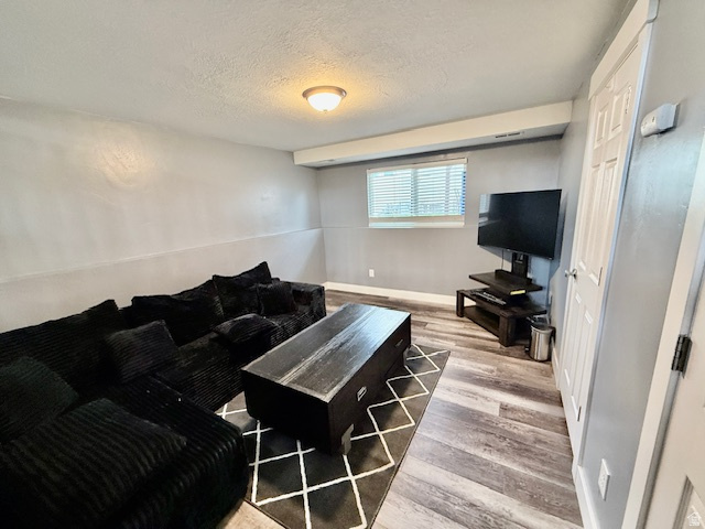 870 S SUNFLOWER DR Ogden, UT 84404