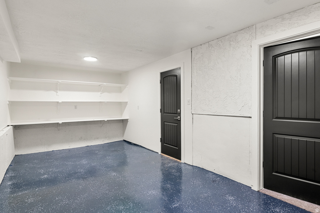 6095 S 2600 W Roy, UT 84067