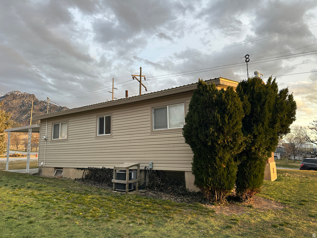2510 W 6900 N Honeyville, UT 84314