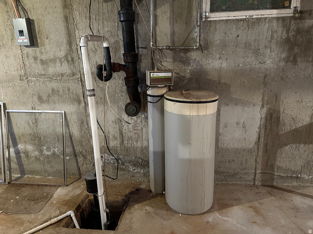 2510 W 6900 N Honeyville, UT 84314