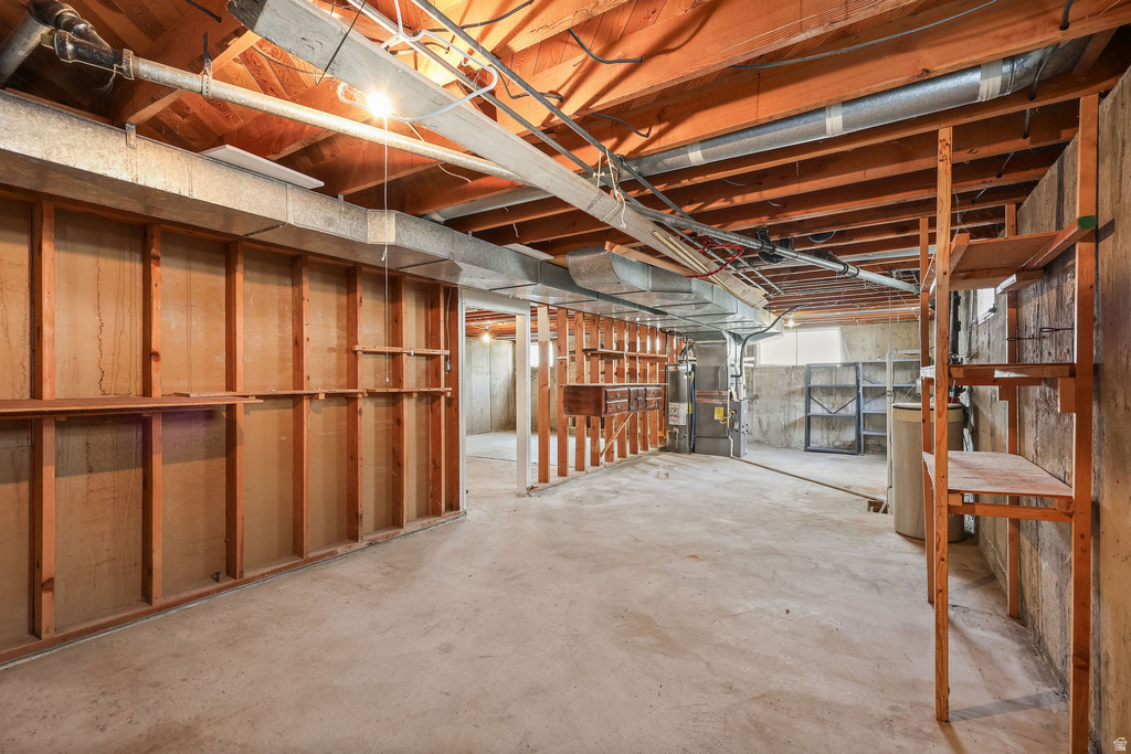 2510 W 6900 N Honeyville, UT 84314