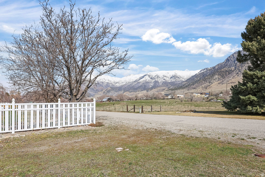 2510 W 6900 N Honeyville, UT 84314