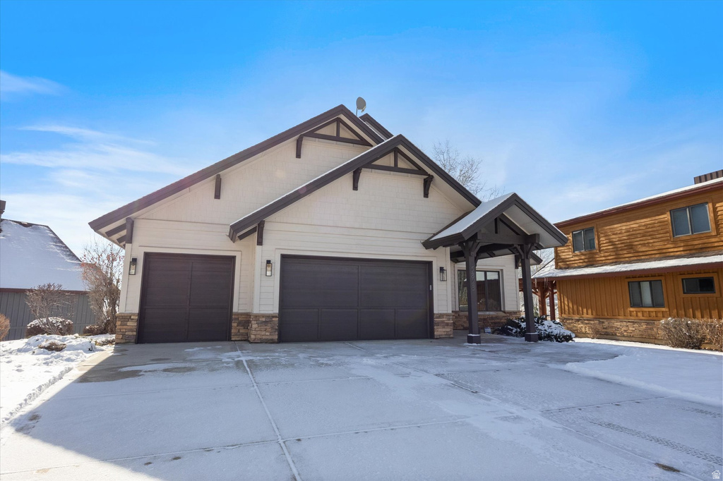 5823 E ELKHORN DR Eden, UT 84310