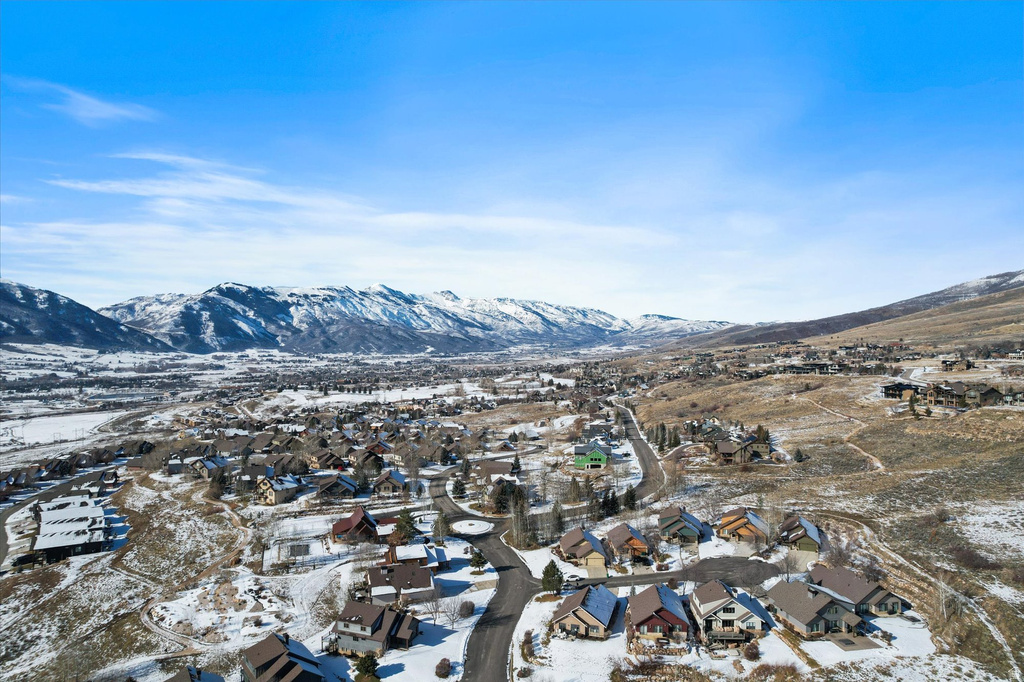 5823 E ELKHORN DR Eden, UT 84310