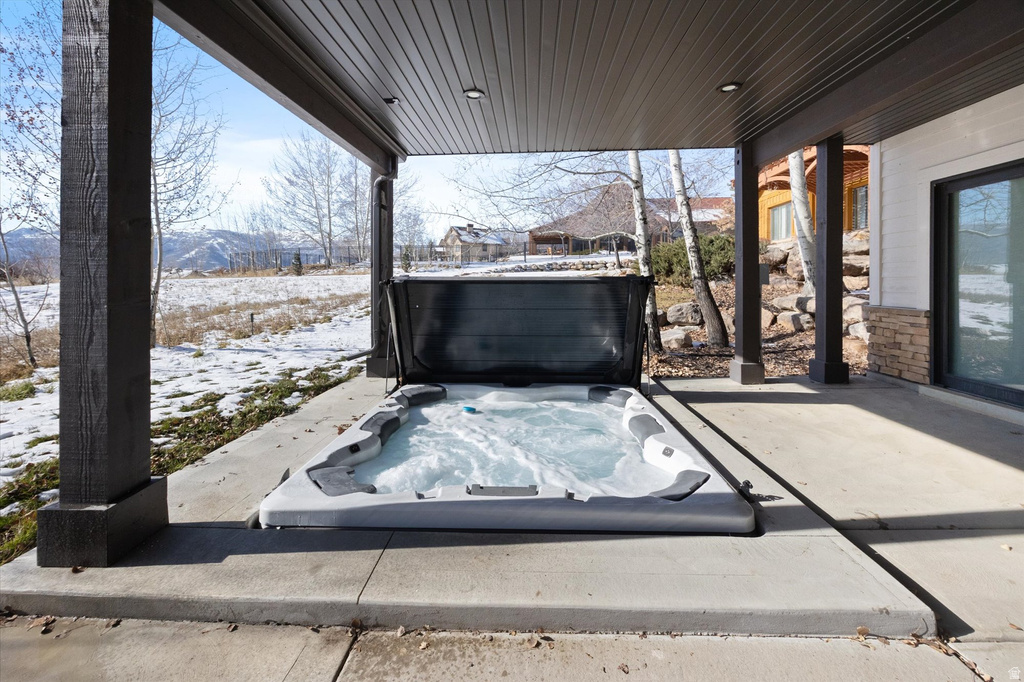 5823 E ELKHORN DR Eden, UT 84310