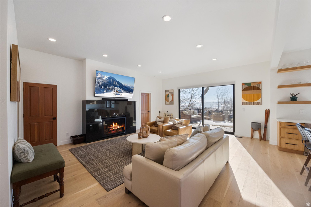 5823 E ELKHORN DR Eden, UT 84310