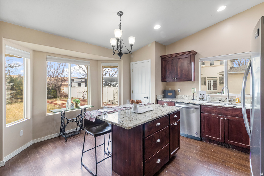 1089 S TOPAZ RD Saratoga Springs, UT 84045