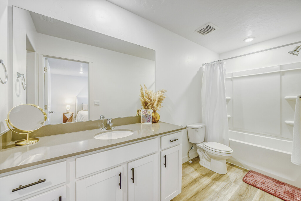 978 E DRIFTER LN Saratoga Springs, UT 84045