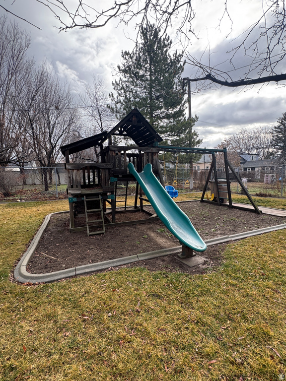 368 E HUBBARD AVE Salt Lake City, UT 84111