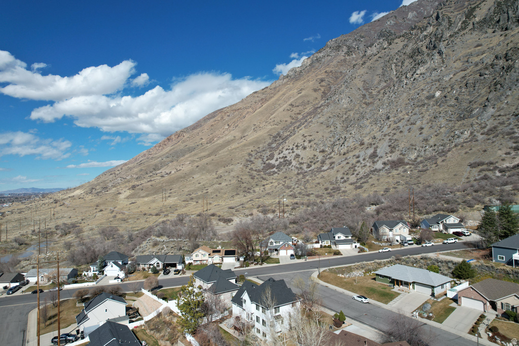 1083 N 700 E Springville, UT 84663