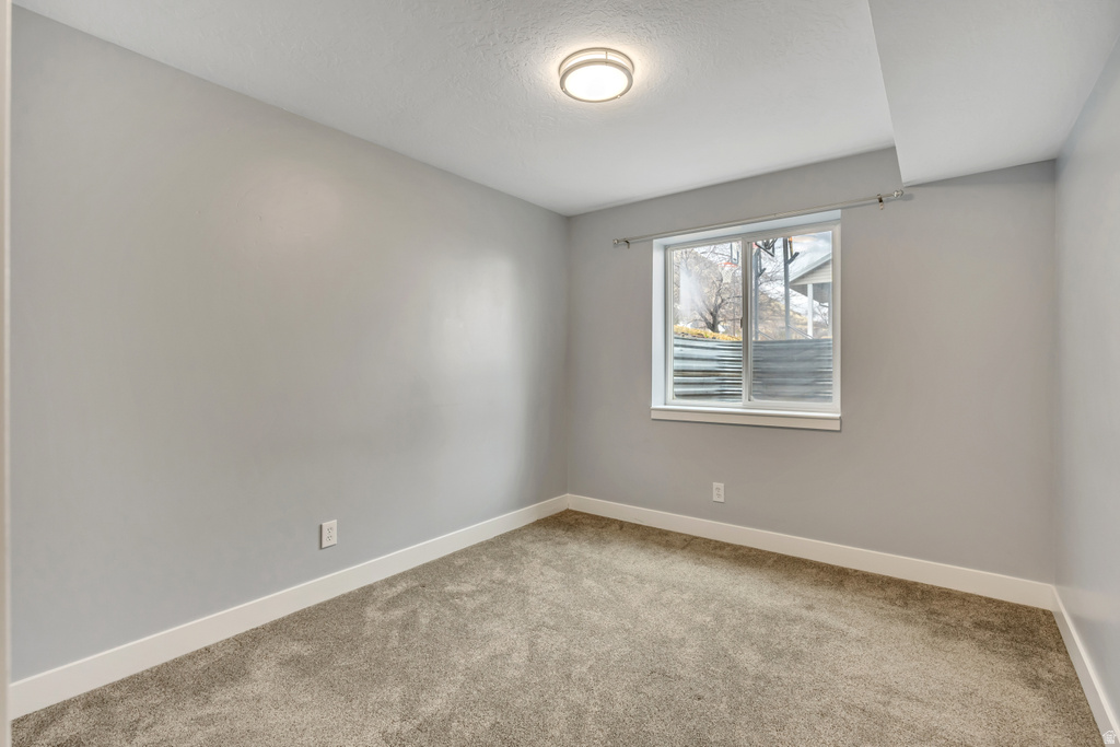 1083 N 700 E Springville, UT 84663