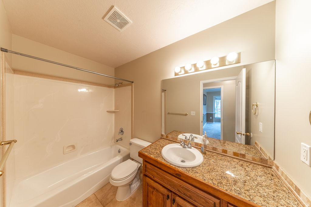 2353 CANYON VIEW DR Layton, UT 84040