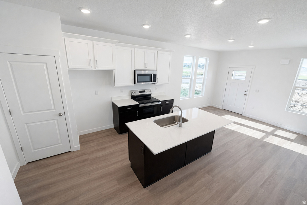 869 S MATHINLDA DR Saratoga Springs, UT 84045