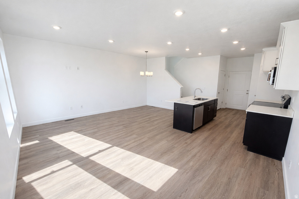 869 S MATHINLDA DR Saratoga Springs, UT 84045