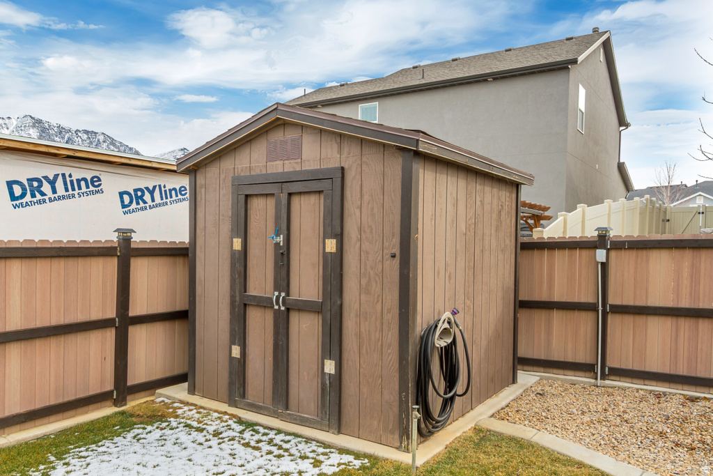 370 STONE HOLLOW DR Santaquin, UT 84655