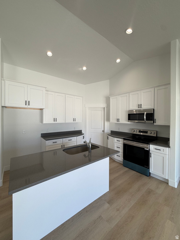 2349 E SEGO LILIY DR #493 Eagle Mountain, UT 84005