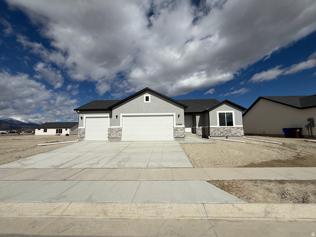 2349 E SEGO LILIY DR #493 Eagle Mountain, UT 84005