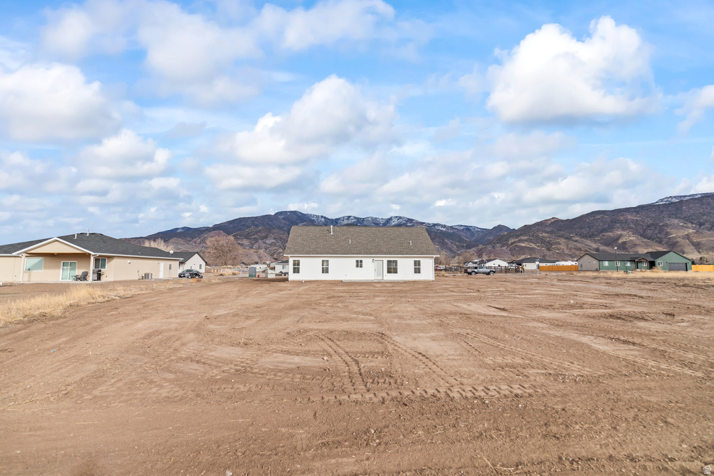 842 S 570 W Monroe, UT 84754