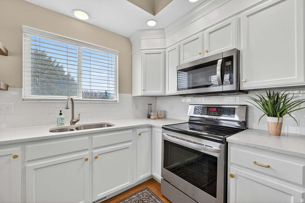 3748 W ELK PARK CT South Jordan, UT 84095