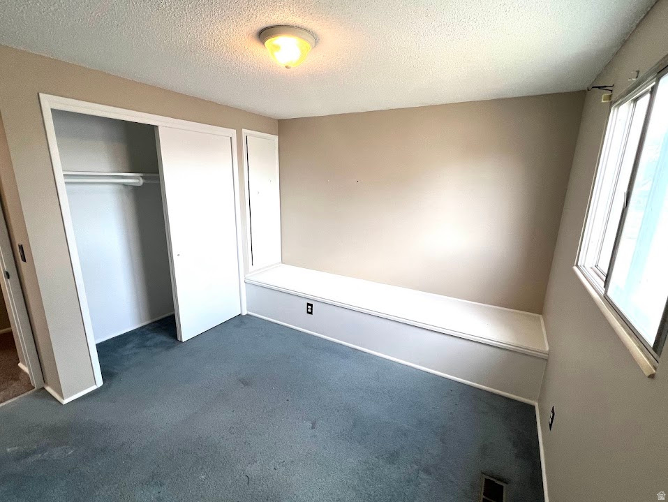 3887 S HALLMARK DR West Valley City, UT 84119