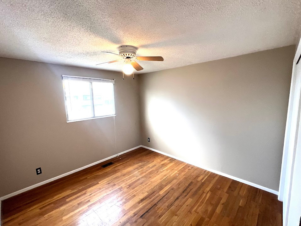 3887 S HALLMARK DR West Valley City, UT 84119