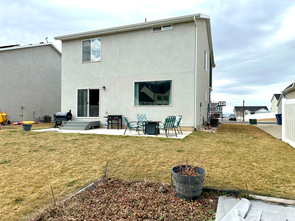 1231 S RED CLIFF DR Santaquin, UT 84655