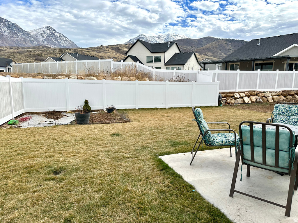 1231 S RED CLIFF DR Santaquin, UT 84655