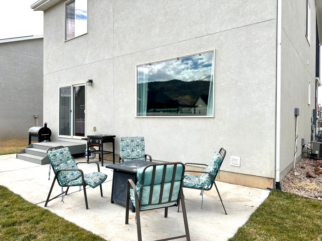 1231 S RED CLIFF DR Santaquin, UT 84655