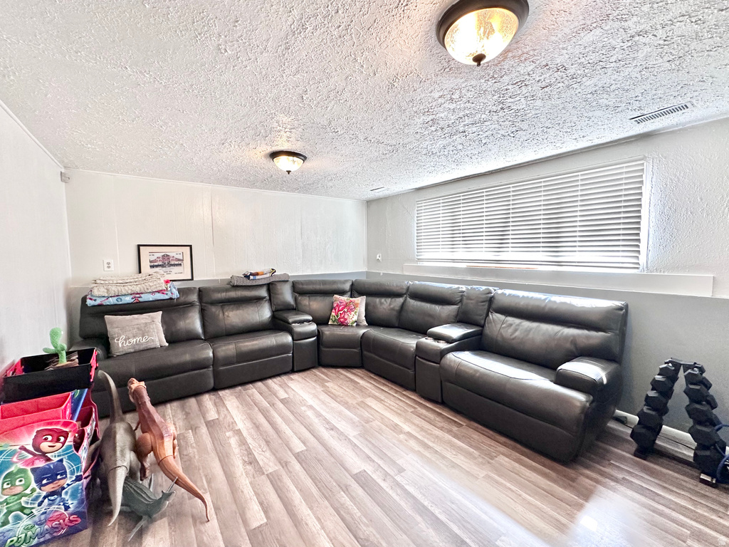 1498 W 1850 N Layton, UT 84041