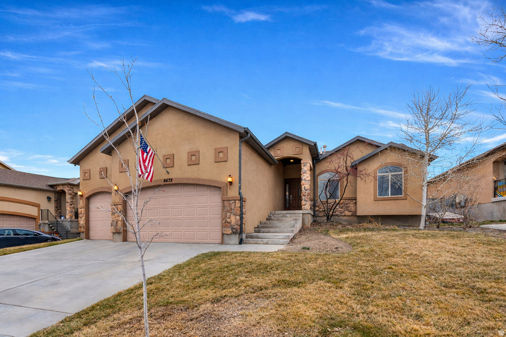 8675 N FRANKLIN DR Eagle Mountain, UT 84005
