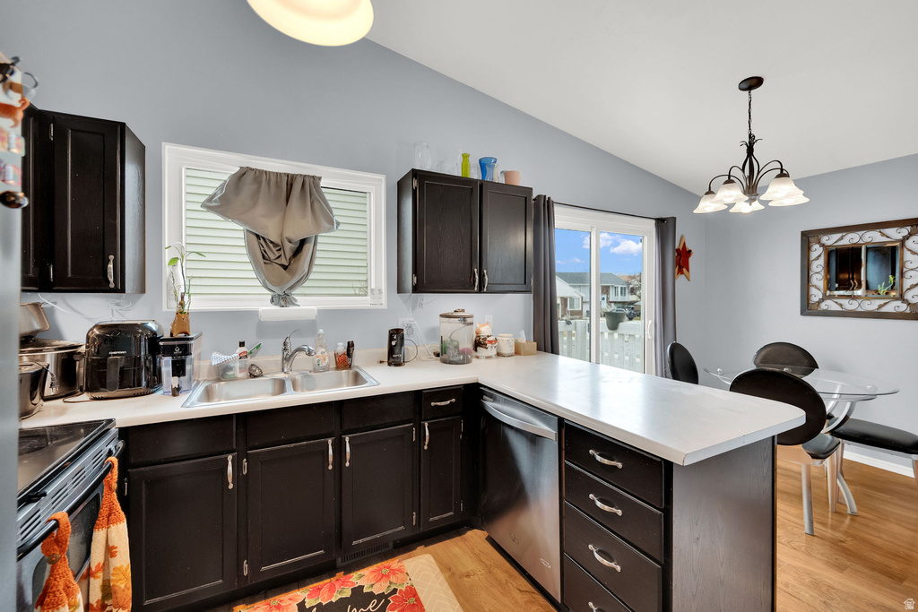 7947 S LINTON DR West Jordan, UT 84088