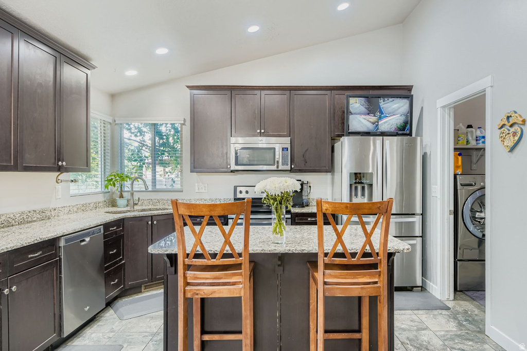 6474 S SILHOUETTE LN West Valley City, UT 84081