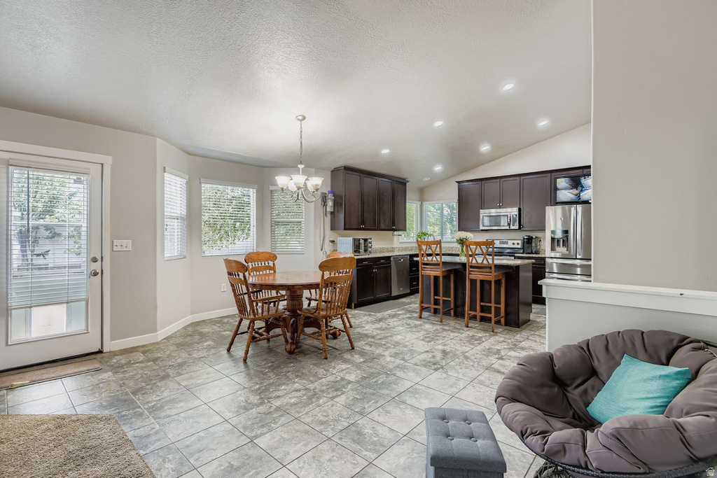 6474 S SILHOUETTE LN West Valley City, UT 84081