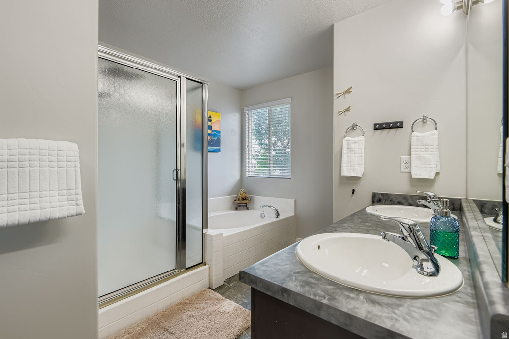 6474 S SILHOUETTE LN West Valley City, UT 84081