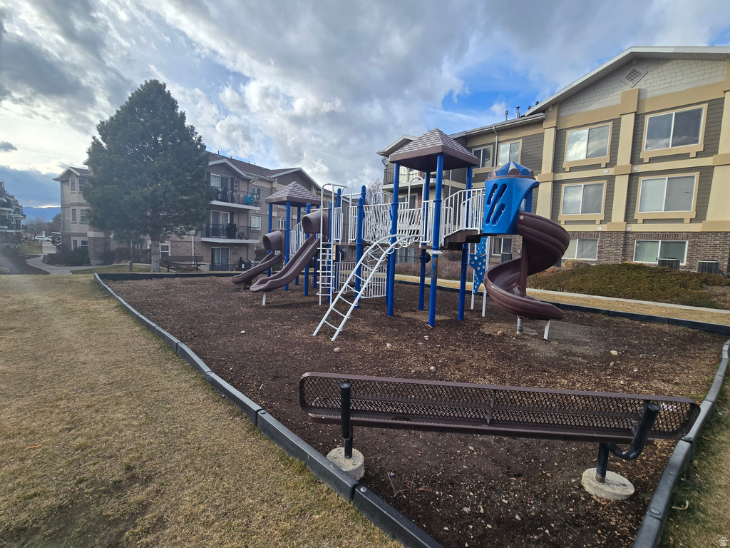 116 E RESACA DR #F4 Sandy, UT 84070