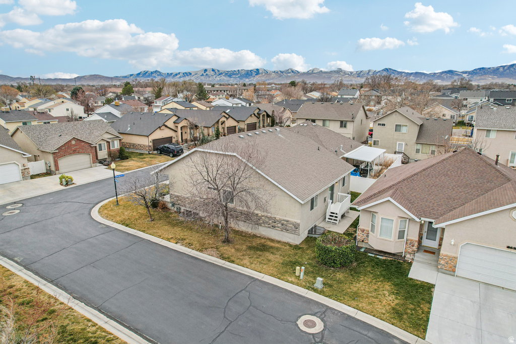 1528 W TURTLE DOVE LN West Jordan, UT 84088