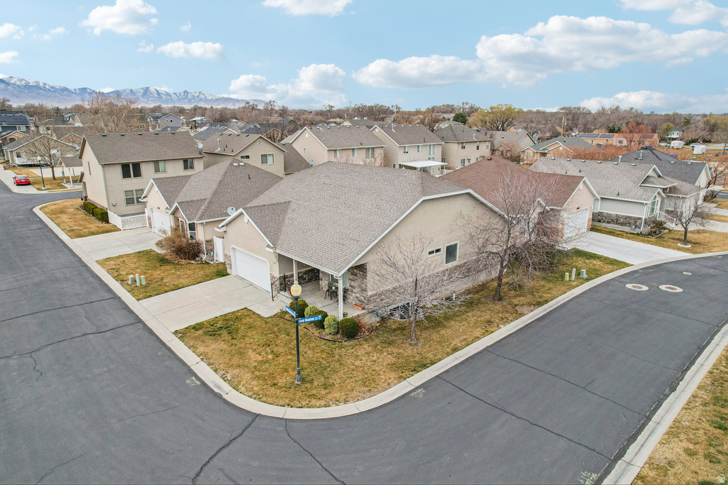1528 W TURTLE DOVE LN West Jordan, UT 84088