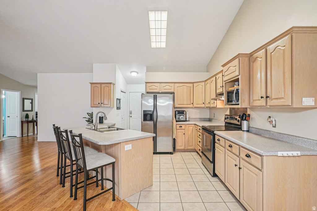 1528 W TURTLE DOVE LN West Jordan, UT 84088