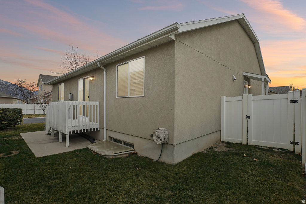 1528 W TURTLE DOVE LN West Jordan, UT 84088