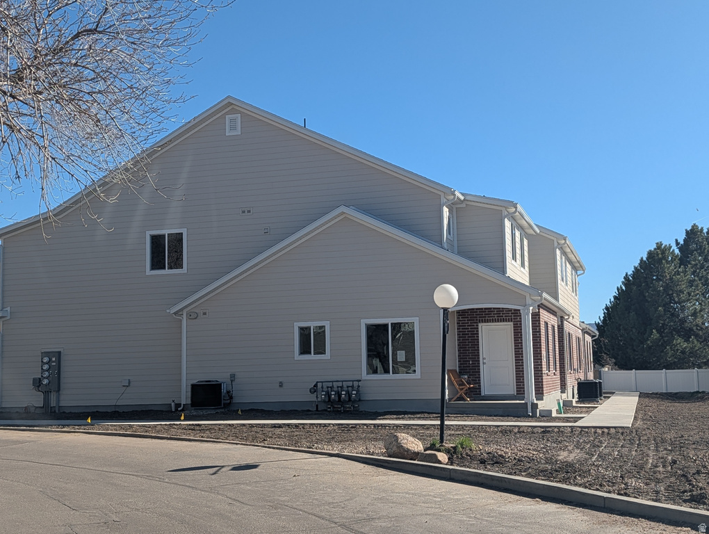 781 N PHEASANTBROOK DR Centerville, UT 84014