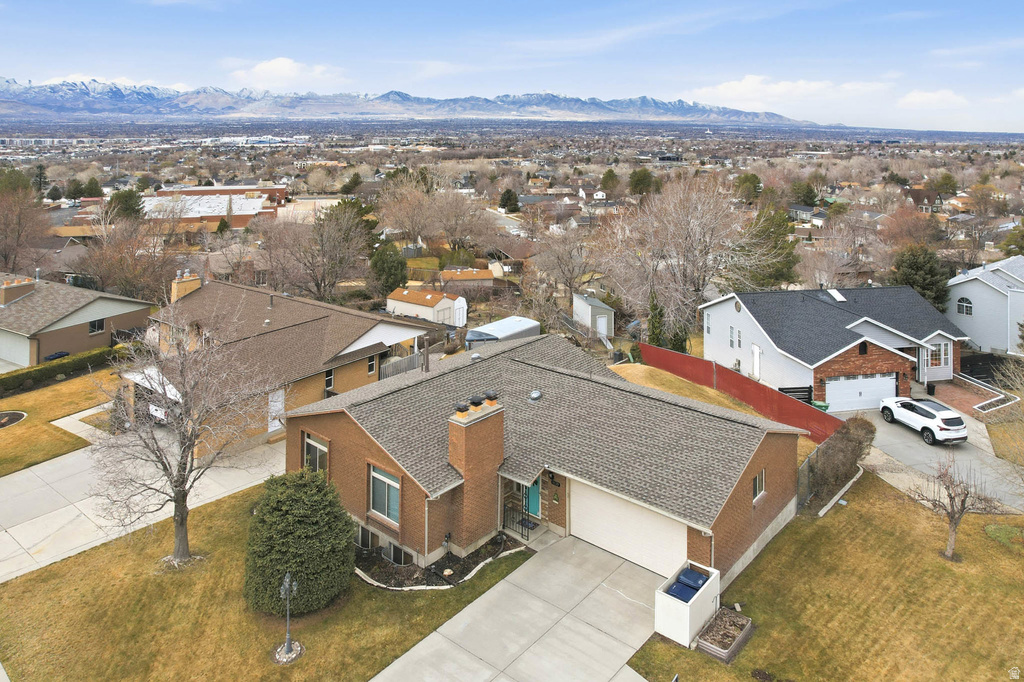 1139 E HIDDEN VALLEY DR Sandy, UT 84094
