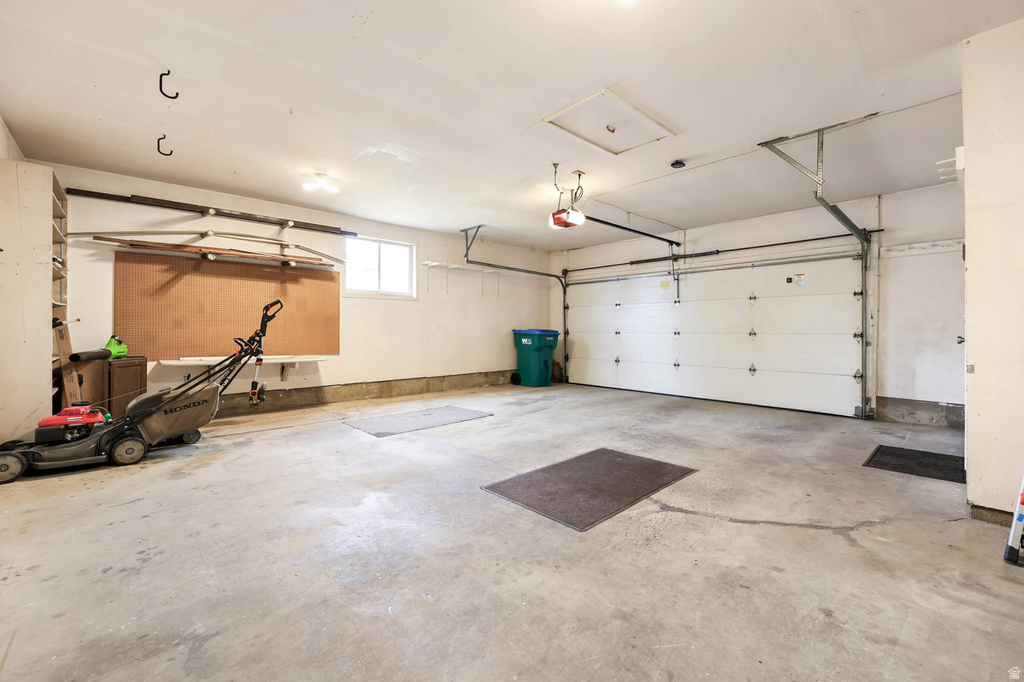 1139 E HIDDEN VALLEY DR Sandy, UT 84094