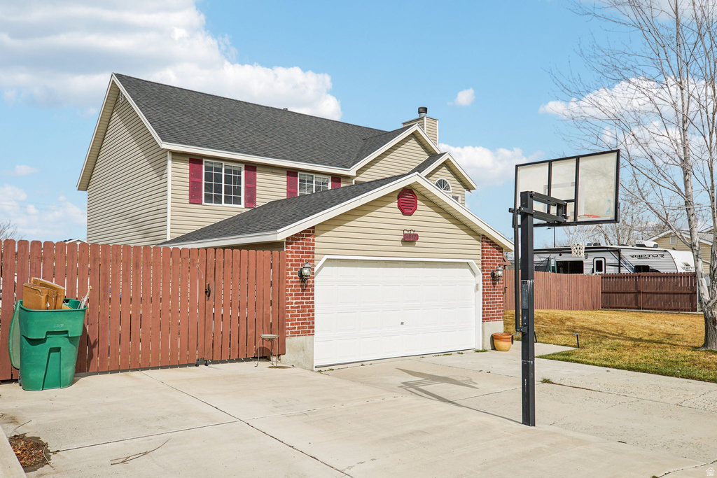 4952 W ROBIN HILL RD West Jordan, UT 84081