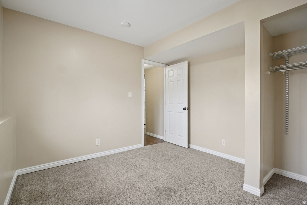 4952 W ROBIN HILL RD West Jordan, UT 84081