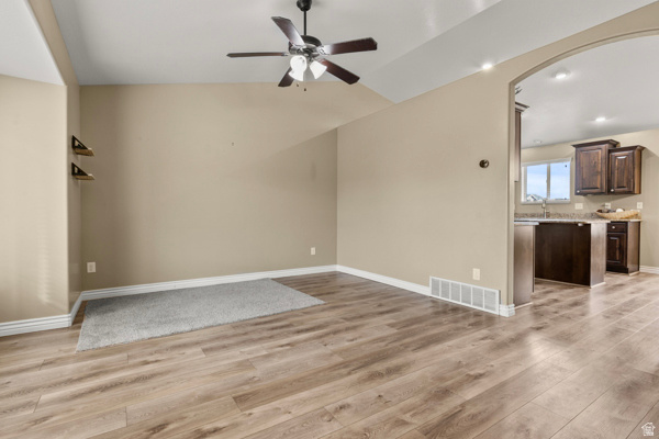 884 WILLOWBROOK LN Pleasant View, UT 84404