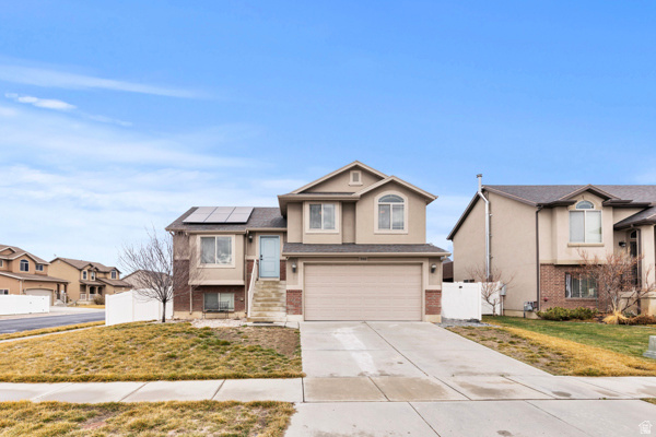 884 WILLOWBROOK LN Pleasant View, UT 84404