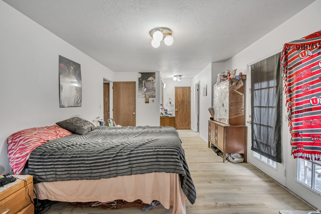 9660 S STORNOWAY CIR South Jordan, UT 84009